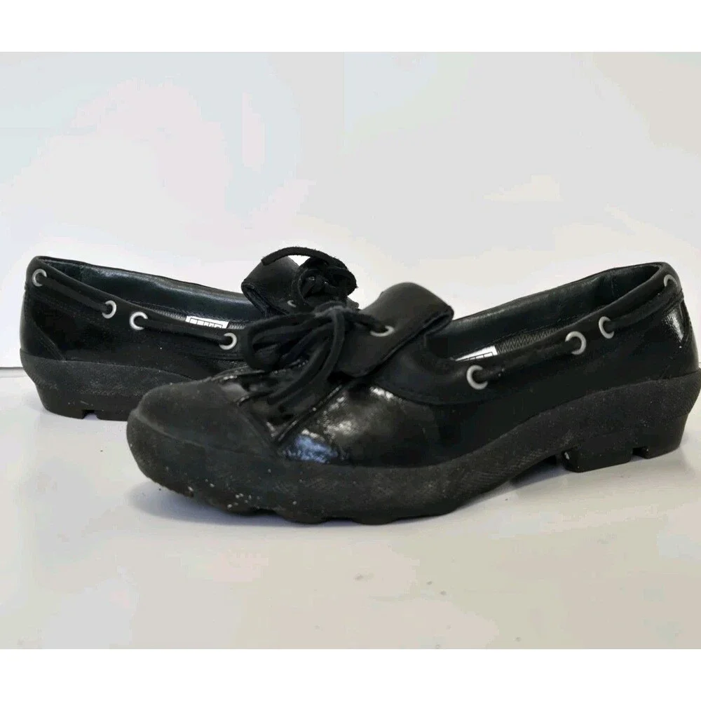 UGG Australia Shoes Womens 6.5 Black Patent Leather Shearling Duck Boat 1001768